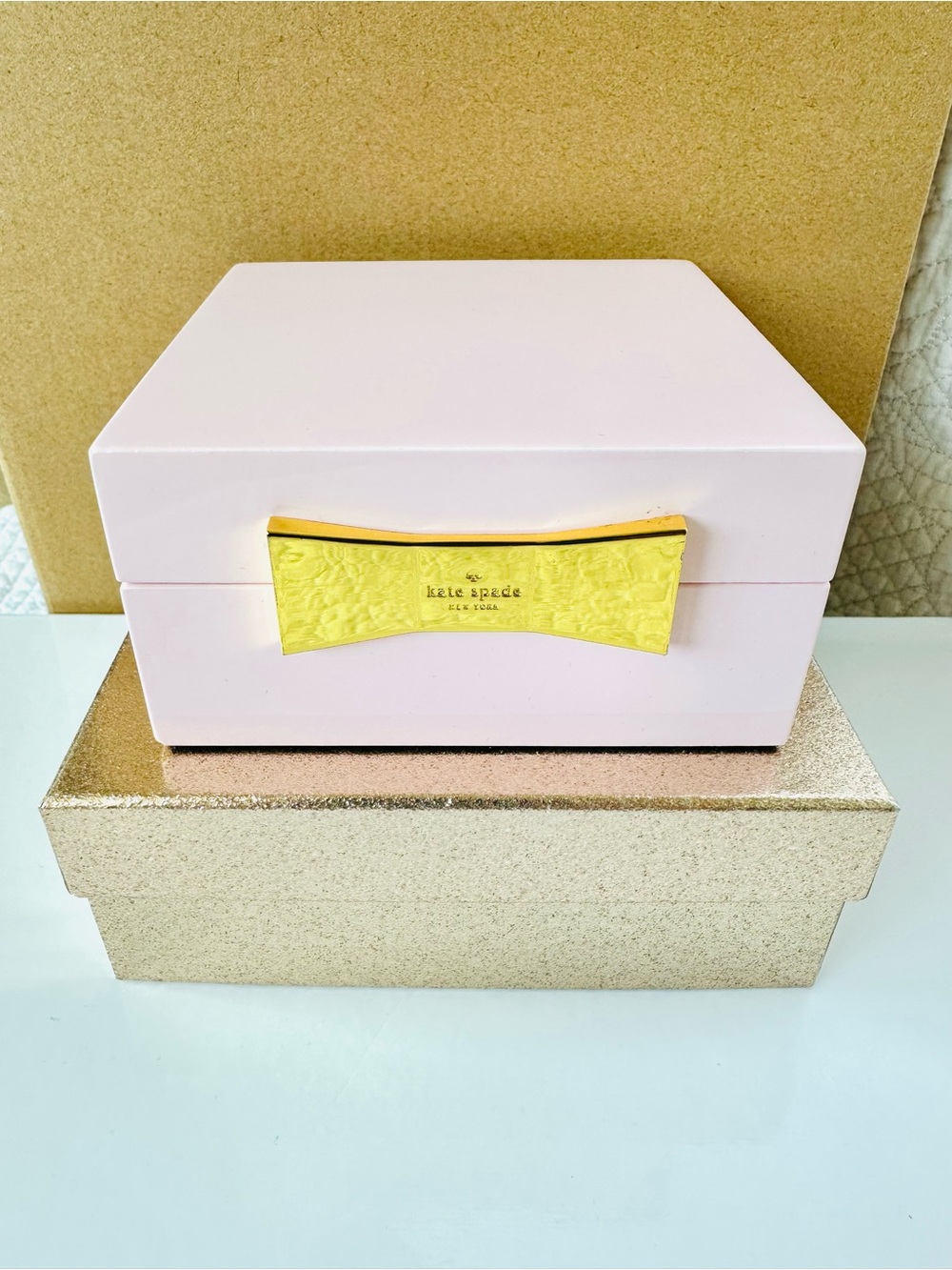 kate spade pale pink jewelry box with gold bow detail